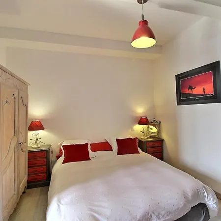 Πανσιόν L'enclos Bearnais 3*