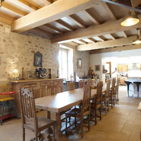 L'enclos Bearnais Πανσιόν 3*
